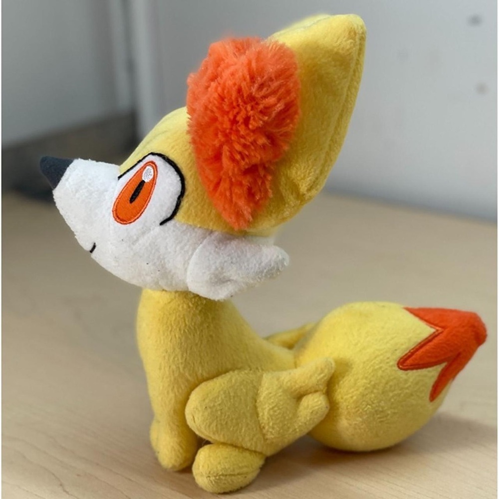 Tomy Pokemon Fennekin Plush Toy Stuffed Animal yellow orange plushie
2013 9"